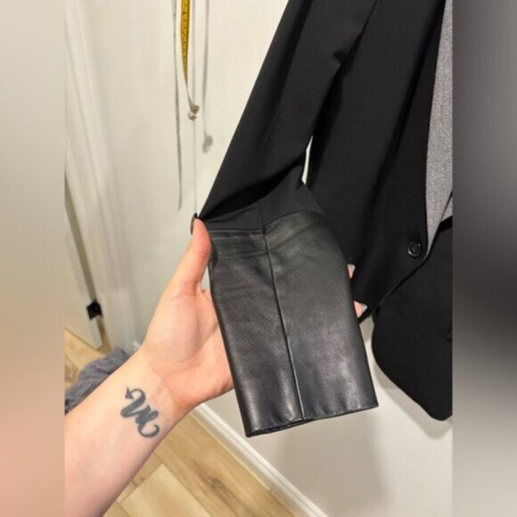 Judith and Charles BLAZER - Leather/Wool/Cotton Blend - Picture 8 of 14